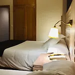 Arriadh Πανσιόν